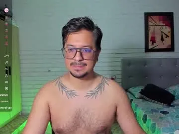 snowfox254 – webcam model profile photo Image 4