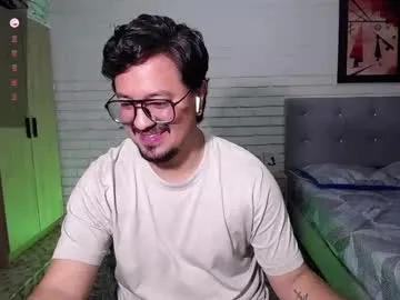 snowfox254 – webcam model profile photo Image 7