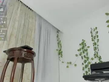 mila_good – webcam model profile photo Image 8