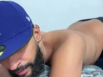 sexy_hot_friends_ – webcam model profile photo Image 18