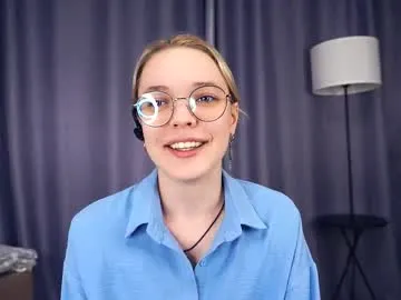 loving_ladies – webcam model profile photo Image 13