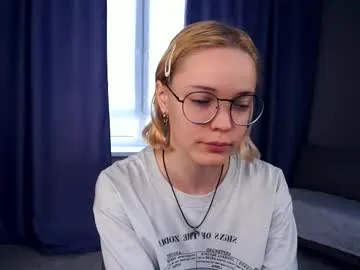 loving_ladies – webcam model profile photo Image 2