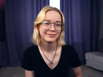 loving_ladies – webcam model profile photo Image 4