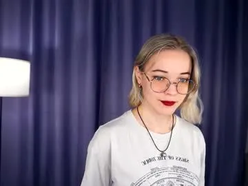 loving_ladies – webcam model profile photo Image 9