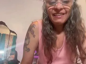 sweetyoops – webcam model profile photo Image 10