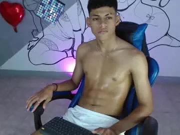 darklycurious – webcam model profile photo Image 2