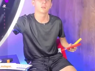 petites_perles – webcam model profile photo Image 3