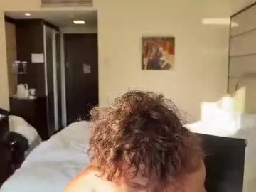 yuneska_radu – webcam model profile photo Image 3