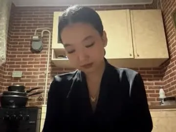 wineandboobs – webcam model profile photo Image 2