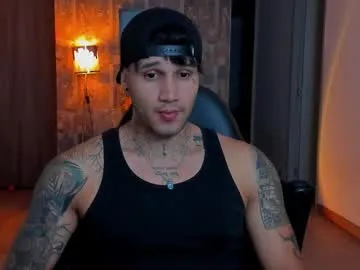 traciblow – webcam model profile photo Image 16