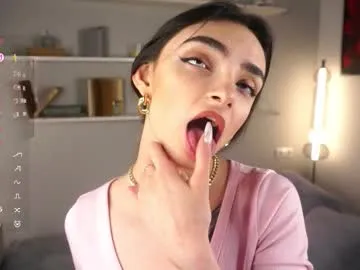 anabel054 – webcam model profile photo Image 19