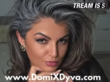 petites_perles – webcam model profile photo Image 17