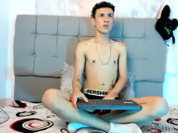 gotta_shine – webcam model profile photo Image 16