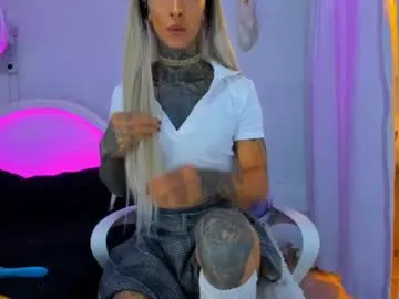 adelineefoxxx – webcam model profile photo Image 12