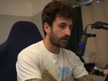 scarletttsinner – webcam model profile photo Image 9