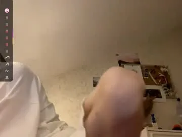 tiameakin – webcam model profile photo Image 16