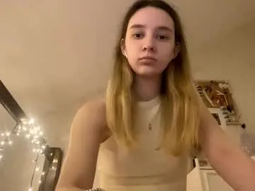 tiameakin – webcam model profile photo Image 17