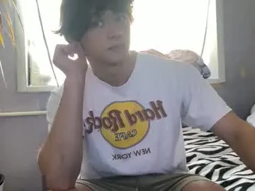 mendaciouss – webcam model profile photo Image 7