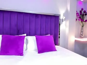 milaseren – webcam model profile photo Image 14