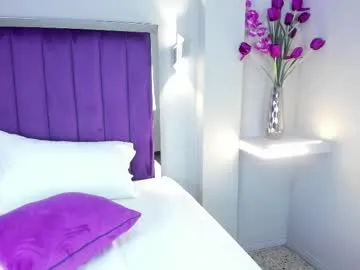 milaseren – webcam model profile photo Image 19