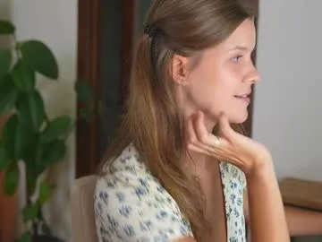 amazongirls – webcam model profile photo Image 8