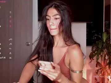 cherry_berry56 – webcam model profile photo Image 16