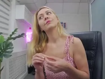 farradayy – webcam model profile photo Image 14