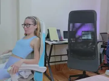 cloekatz_ – webcam model profile photo Image 11