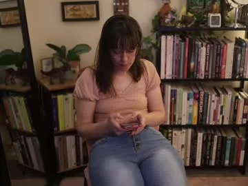 petites_perles – webcam model profile photo Image 7