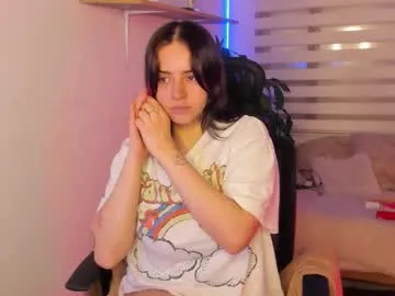 emily_lindey – webcam model profile photo