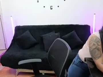 mila_good – webcam model profile photo Image 16