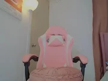 bright_diamonds_054 – webcam model profile photo Image 15