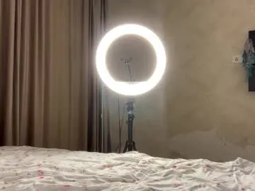 caseykissesxoxo – webcam model profile photo Image 12