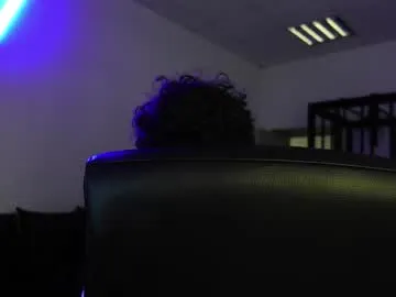 loving_ladies – webcam model profile photo Image 8