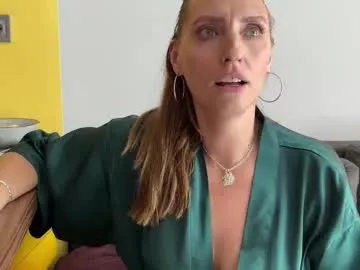 scarletttsinner – webcam model profile photo Image 6