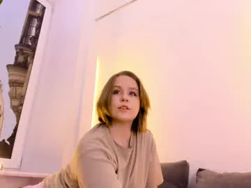 blue_bow – webcam model profile photo Image 5