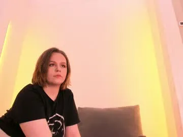 blue_bow – webcam model profile photo Image 6