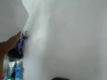 im_manu – webcam model profile photo Image 19