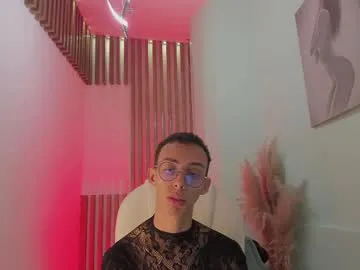 petites_perles – webcam model profile photo Image 18