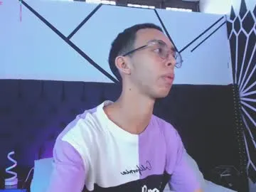 petites_perles – webcam model profile photo Image 6