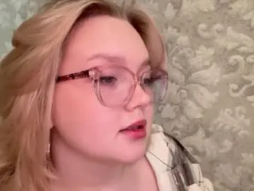 zoey_it – webcam model profile photo Image 12