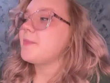 zoey_it – webcam model profile photo Image 6