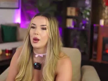 katinatonge – webcam model profile photo Image 14