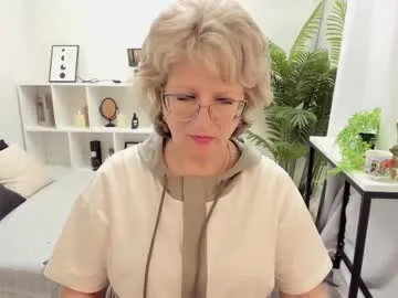 kira0541 – webcam model profile photo Image 2