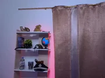 angelsofaurora – webcam model profile photo Image 14