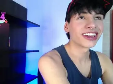 xaevynne – webcam model profile photo Image 10