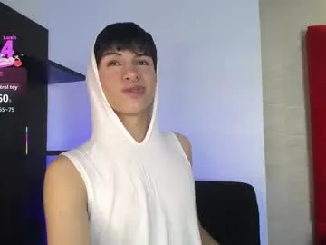 xaevynne – webcam model profile photo Image 12