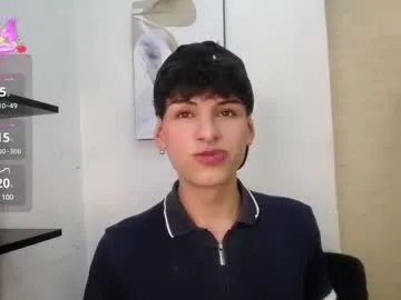 xaevynne – webcam model profile photo Image 4