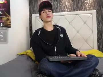 xaevynne – webcam model profile photo Image 7