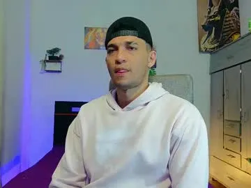 heyskylar – webcam model profile photo Image 13